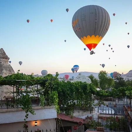 Gasthof Paradise Cappadocia & Rooftop 2*